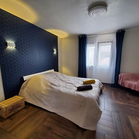 Appart 28M2 Avec Jardin Et Parking Prives, Chambre Separee Milhaud Exterior photo