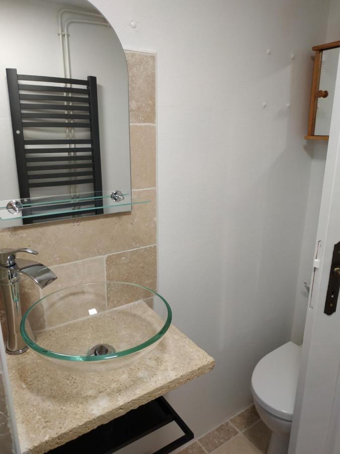 Appart 28M2 Avec Jardin Et Parking Prives, Chambre Separee Milhaud Exterior photo